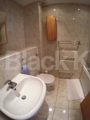 			UNDER OFFER, 4 Bedroom, 1 bath, 1 reception House			 Harper Road, Borough